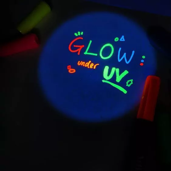 Флуоресцентный светящийся маркер Artline Supreme EPF-700UV