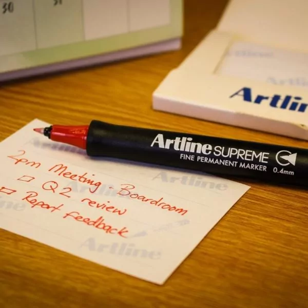 Тонкий перманентный маркер Artline Supreme EPF-725